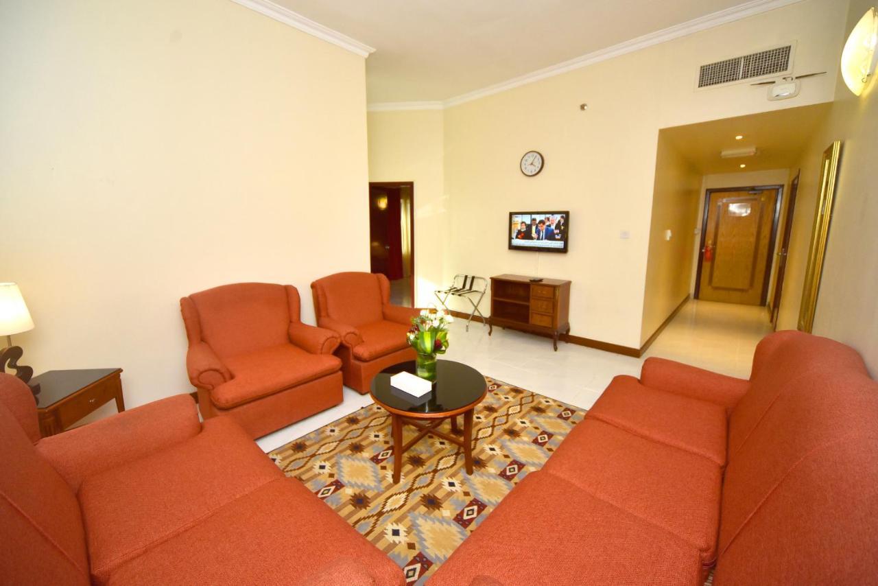 Nejoum Al Emarat Hotel Sharjah Eksteriør billede