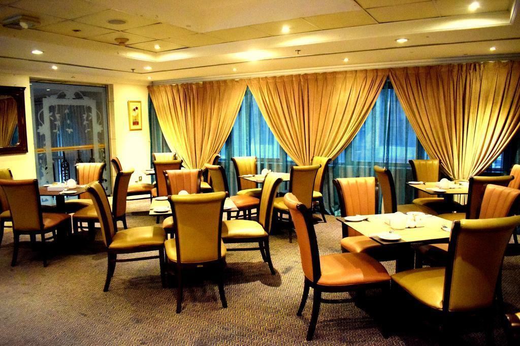 Nejoum Al Emarat Hotel Sharjah Eksteriør billede
