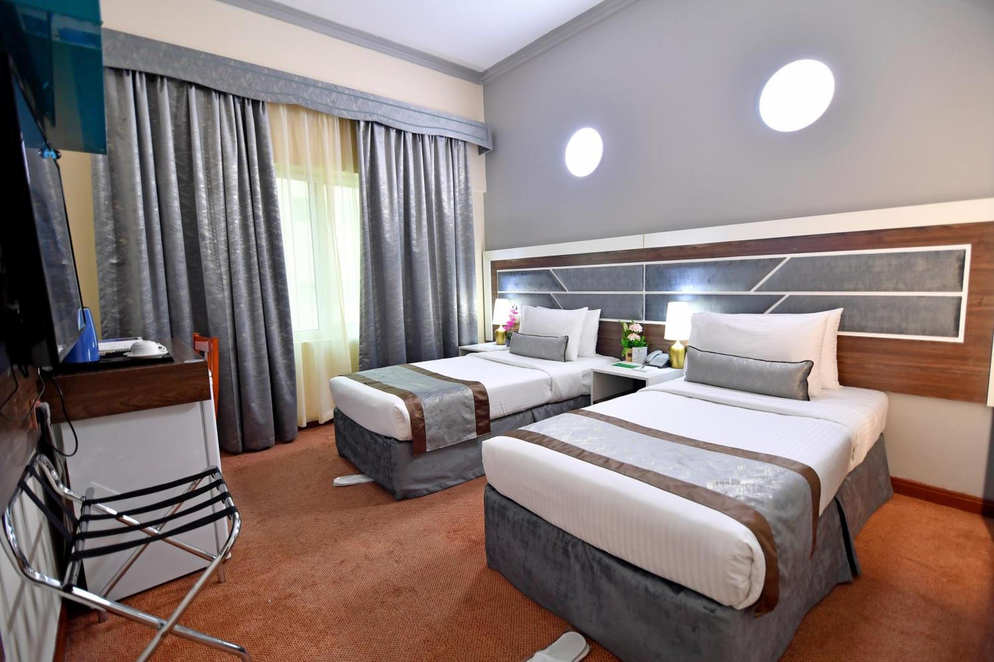 Nejoum Al Emarat Hotel Sharjah Eksteriør billede