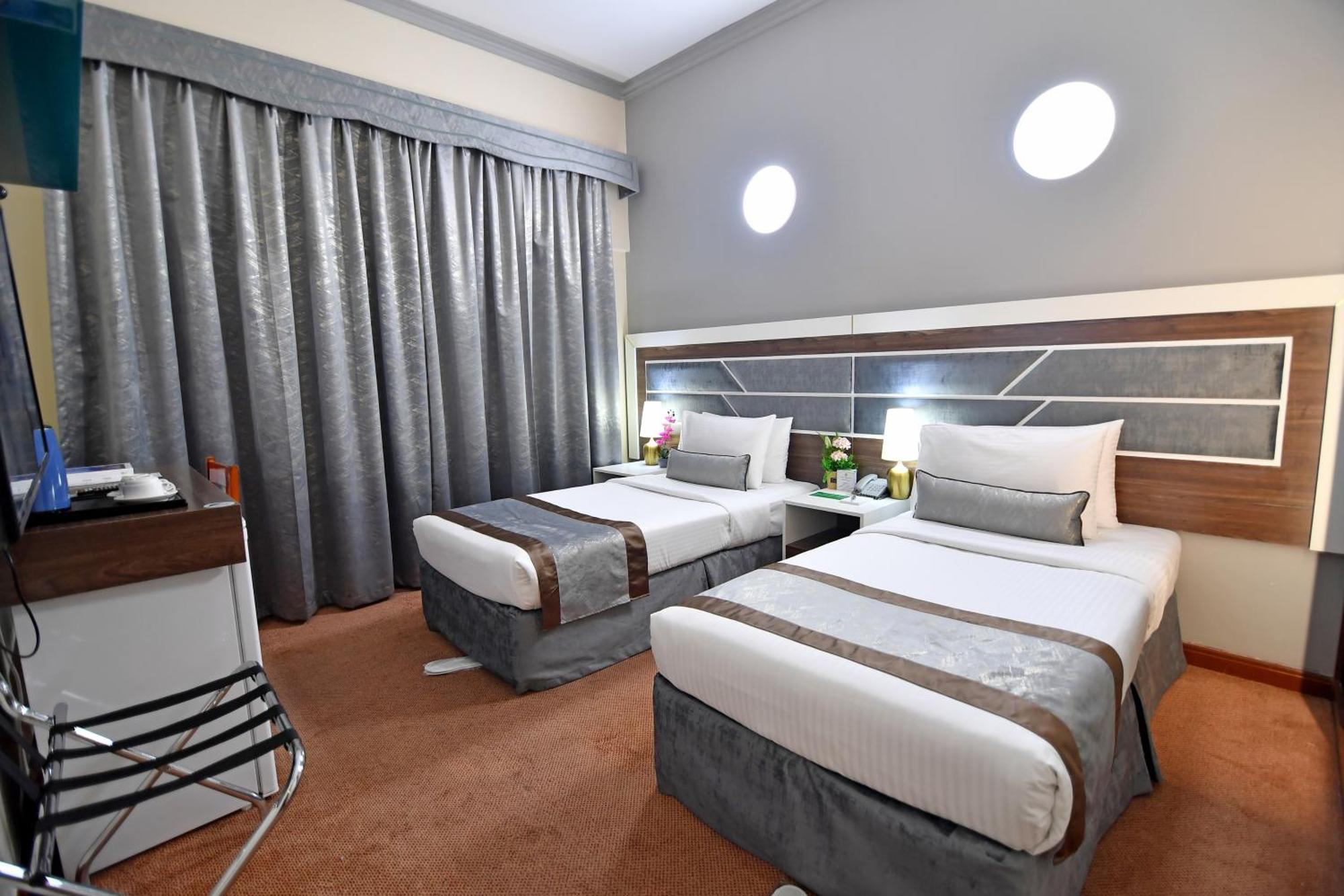 Nejoum Al Emarat Hotel Sharjah Eksteriør billede